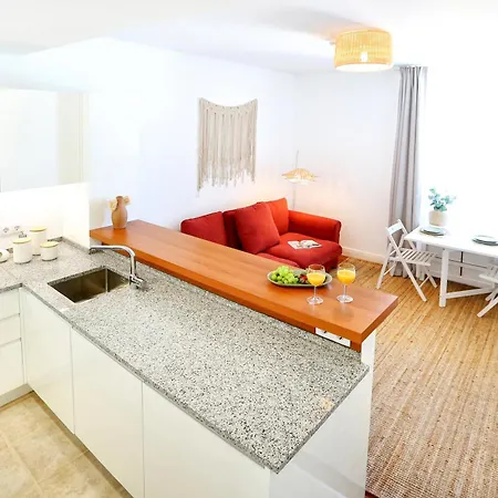 Xtraordinary Moments * Faro